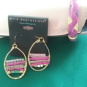 Earrings/bracelet set